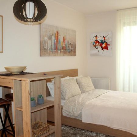 Downtown Apartment Novi Sad Dış mekan fotoğraf